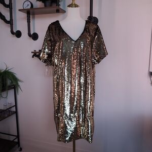 Glimmering Tracee Ellis Ross Reversible Sequin Shift Dress in Gold/Black